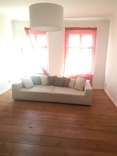 Helle, teilmöbl. Altbauwohnung (2Zi), Bergmannkiez / Bright partly-furn. apt (2 rms), Bergmannkiez — photo 1